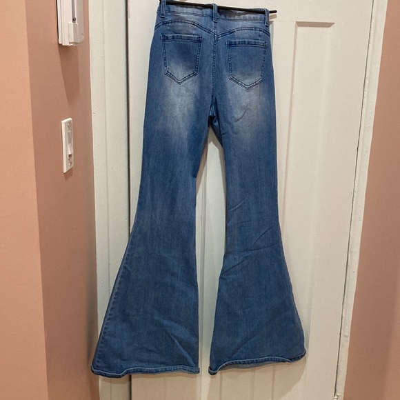 Bell bottoms. - Picture 3 of 3